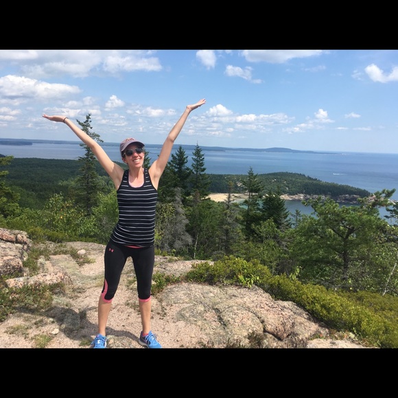 Meet your Posher, Lisa - Picture 1 of 1